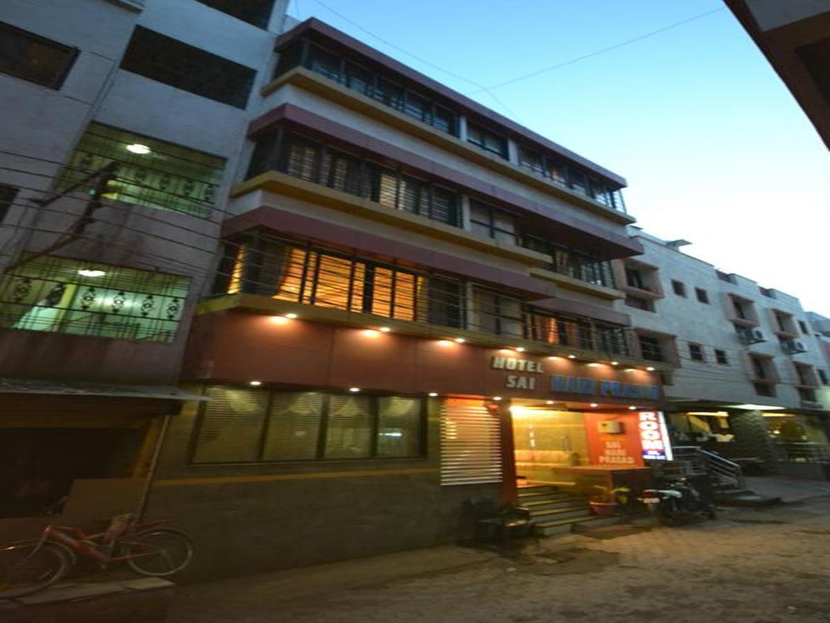 Hotel Sai Hari Prasad Ширди Экстерьер фото